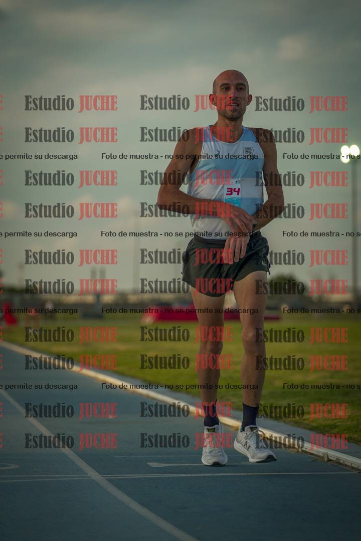 Fotos de los 3000 m llanos de varones