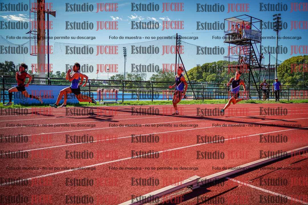 Fotos de los 200 m llanos de varones