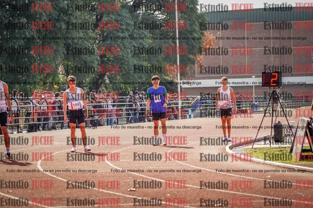 Fotos de los 800 m llanos de varones