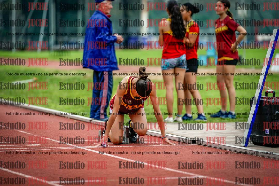 Fotos de las postas 8x200 m mixtas