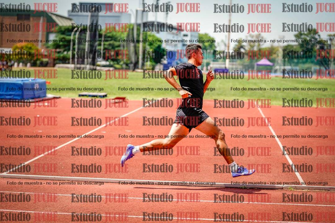Fotos de los 400 m llanos de varones