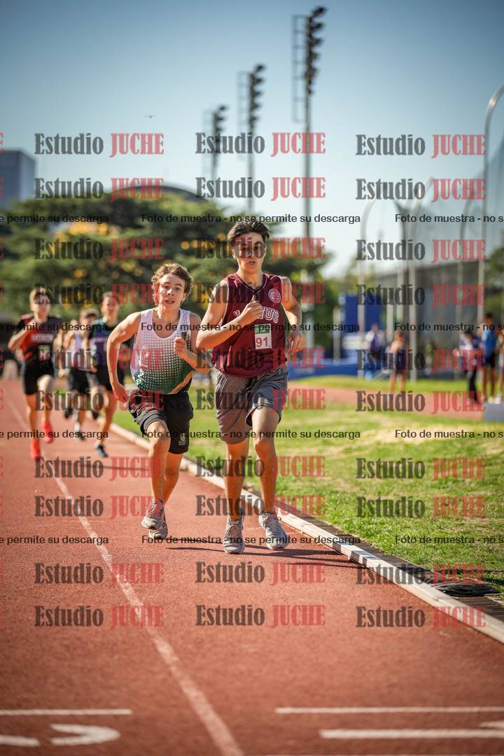 Fotos de los 600 m llanos de varones