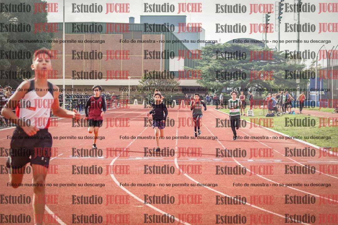 Fotos de los 150 m llanos de varones