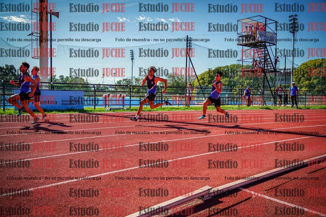 Fotos de los 200 m llanos de varones