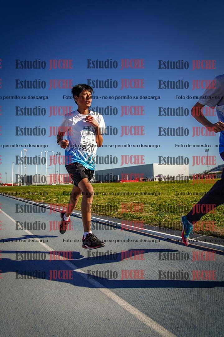 Fotos de los 2000 m llanos de varones
