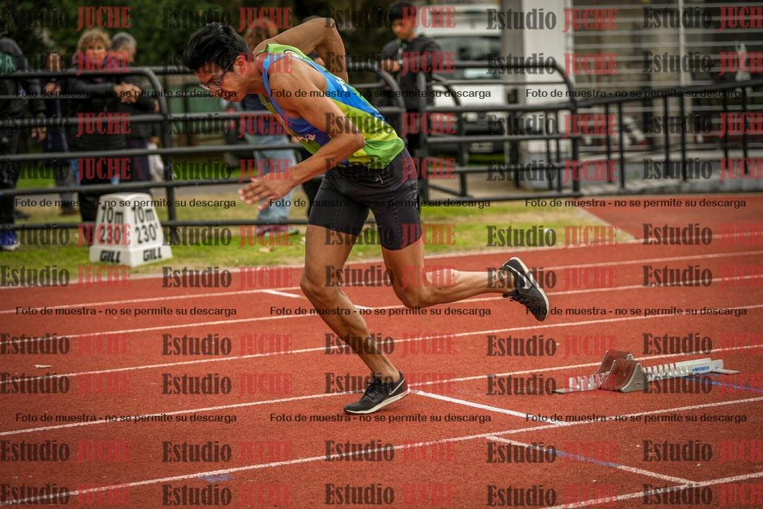 Fotos de los 400 m llanos de varones