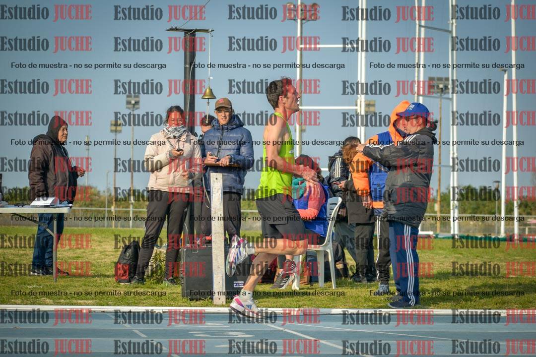 Fotos de los 3000 m llanos de varones