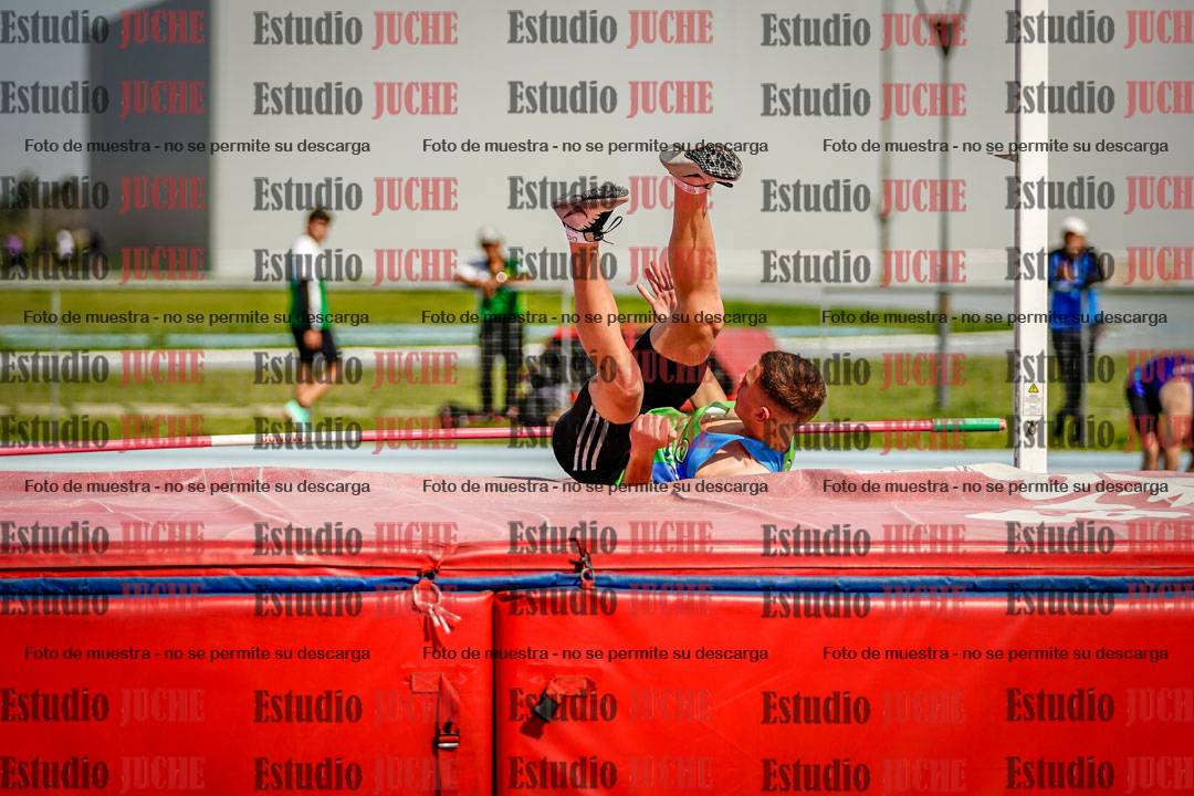 Fotos del salto en alto de varones