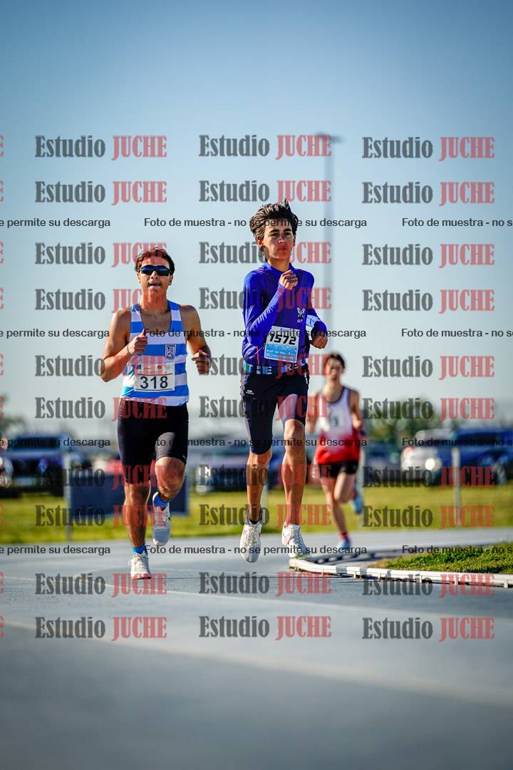 Fotos de los 2000 m llanos de varones