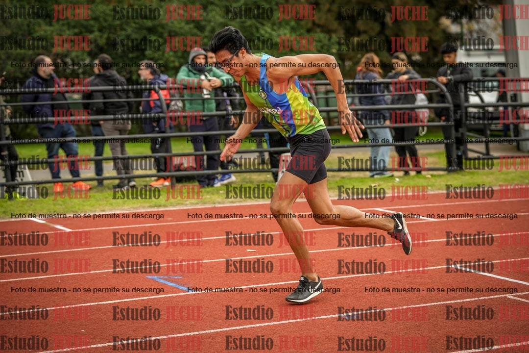 Fotos de los 400 m llanos de varones