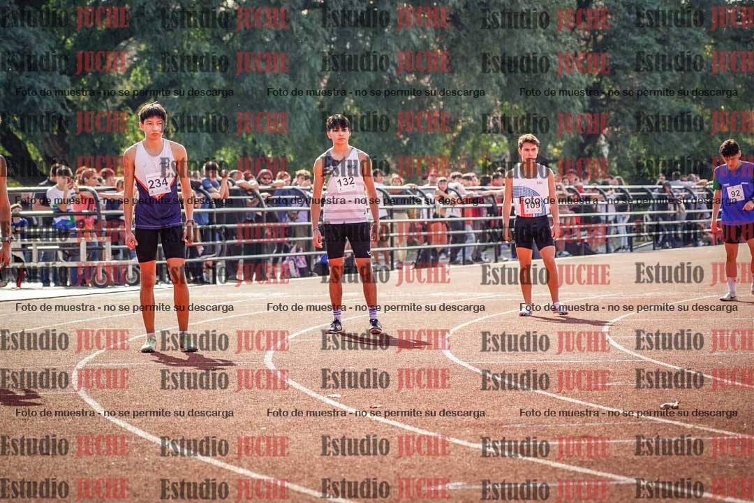 Fotos de los 800 m llanos de varones