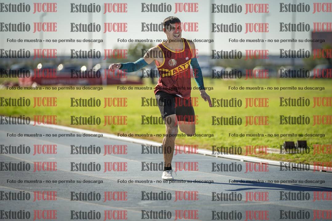 Fotos de los 400 m llanos de varones