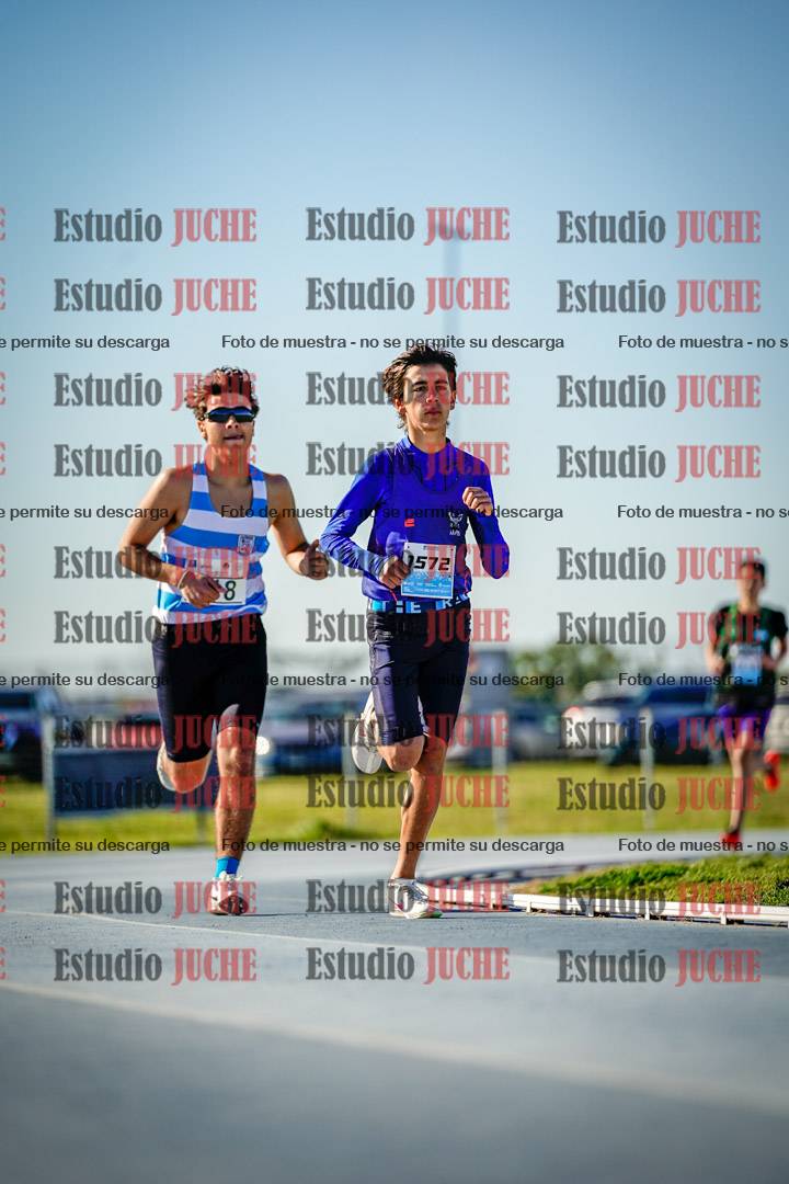 Fotos de los 2000 m llanos de varones
