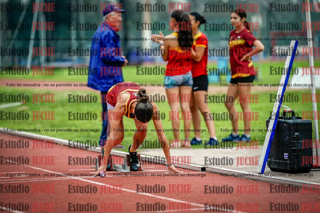 Fotos de las postas 8x200 m mixtas