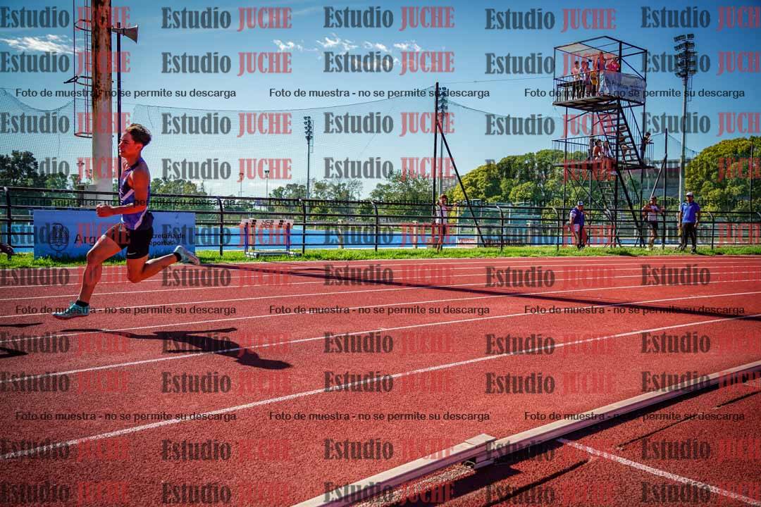 Fotos de los 200 m llanos de varones
