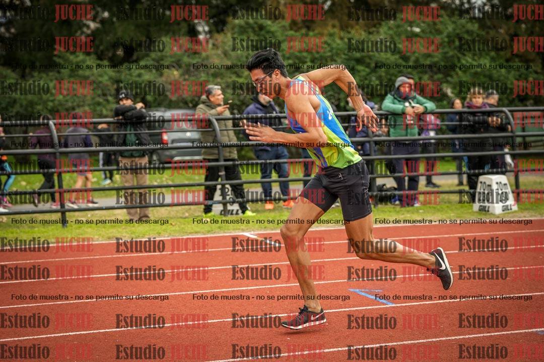 Fotos de los 400 m llanos de varones