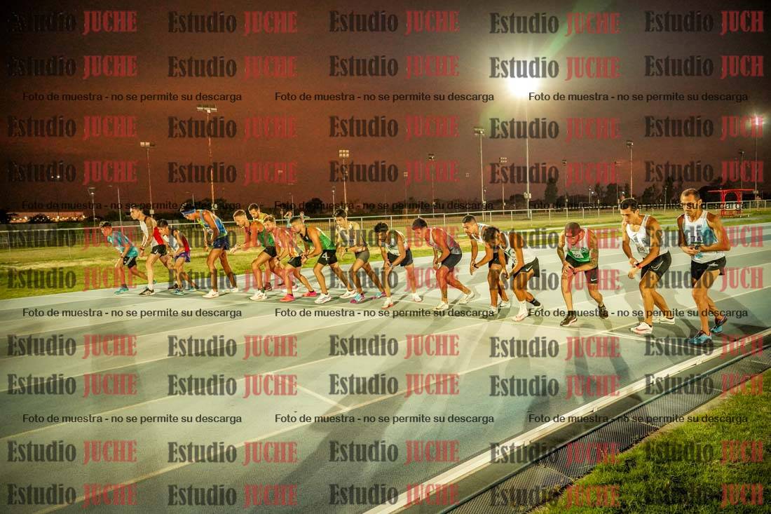 Fotos de los 3000 m llanos de varones
