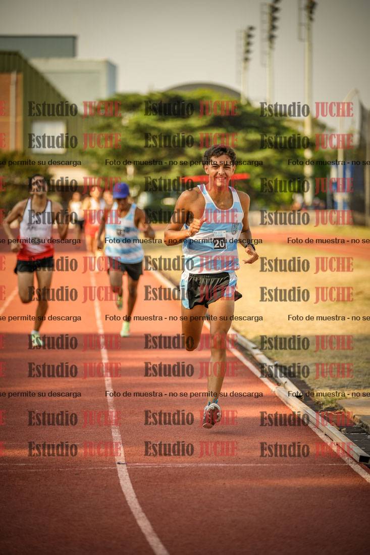 Fotos de los 1500 m llanos de varones