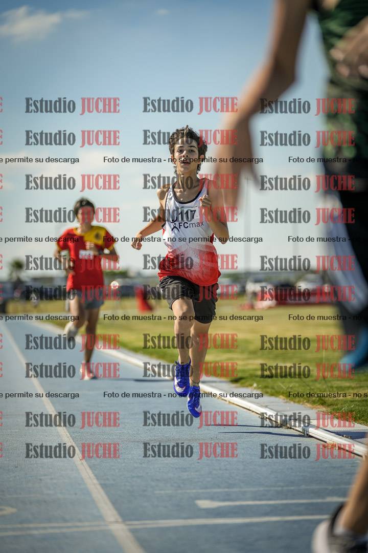 Fotos de los 600 m llanos de varones