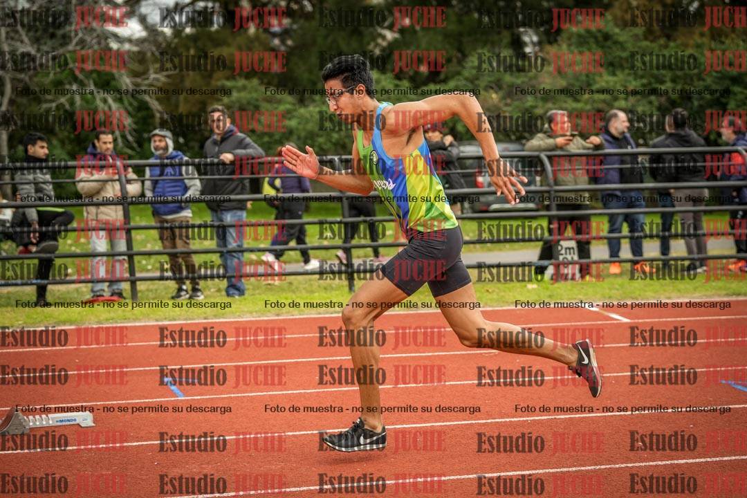 Fotos de los 400 m llanos de varones