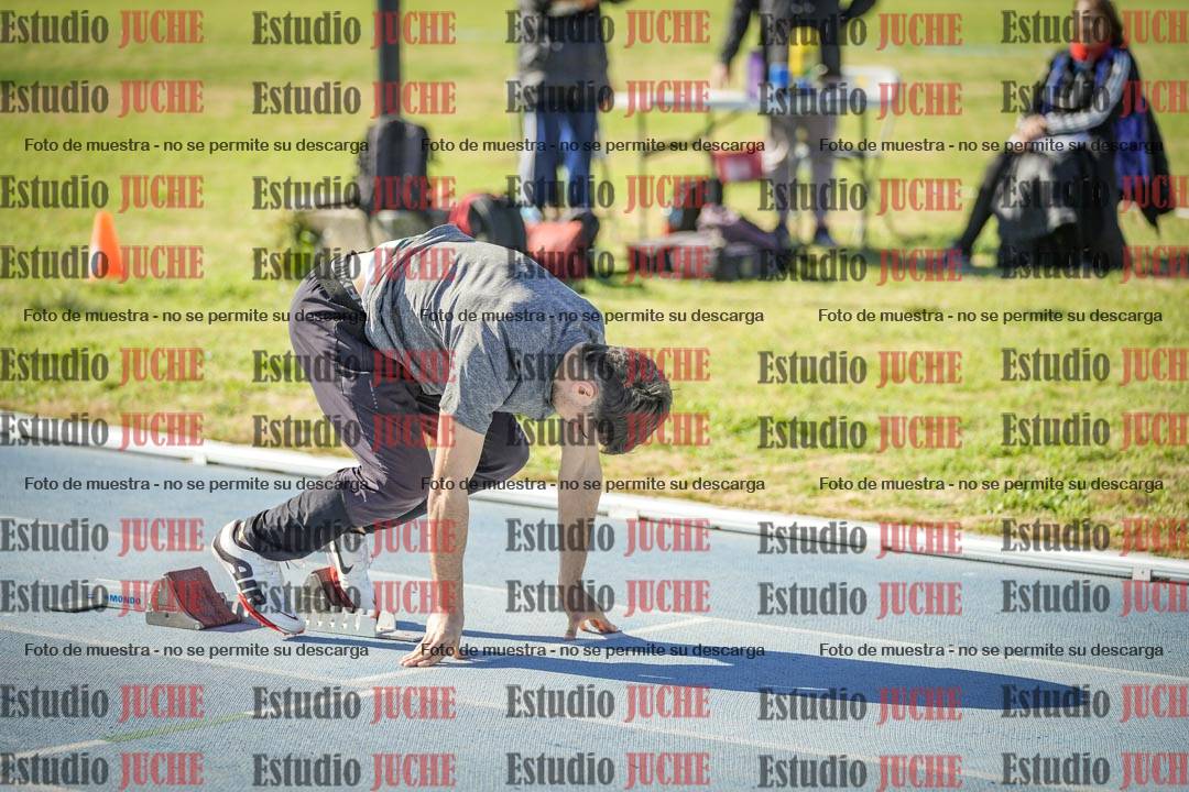 Fotos de los 400 m llanos de varones