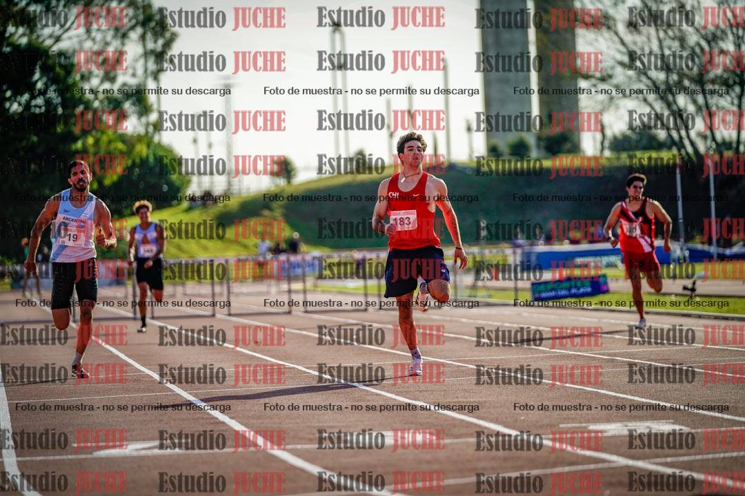 Fotos de los 400 m con vallas de varones