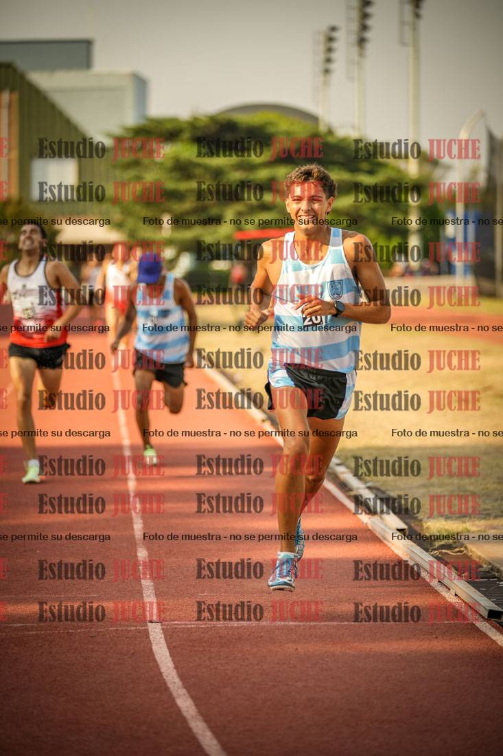 Fotos de los 1500 m llanos de varones