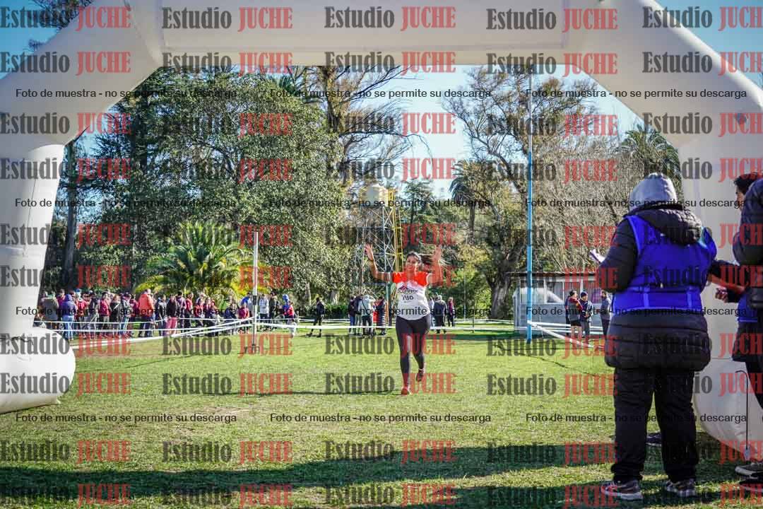 Fotos de la llegada del cross de 6000 m