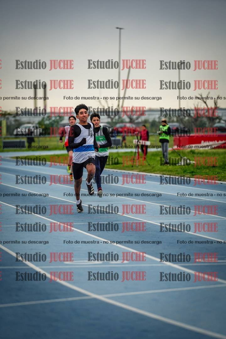 Fotos de los 150 m llanos de varones - U14