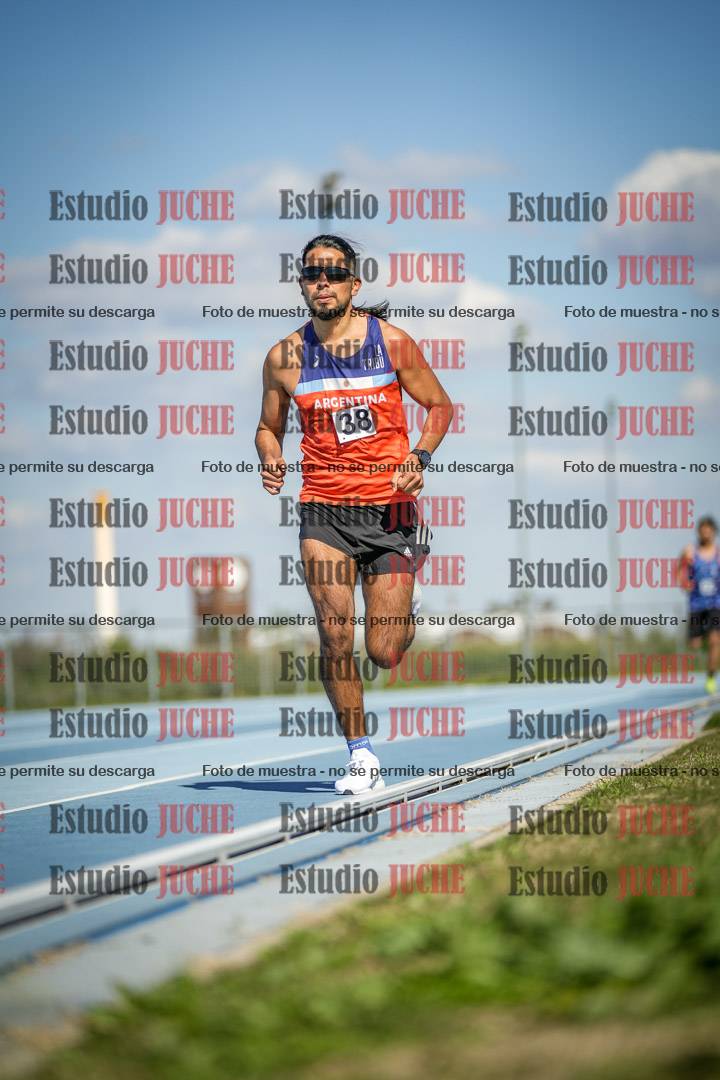 Fotos de los 5000 m llanos de mujeres y varones