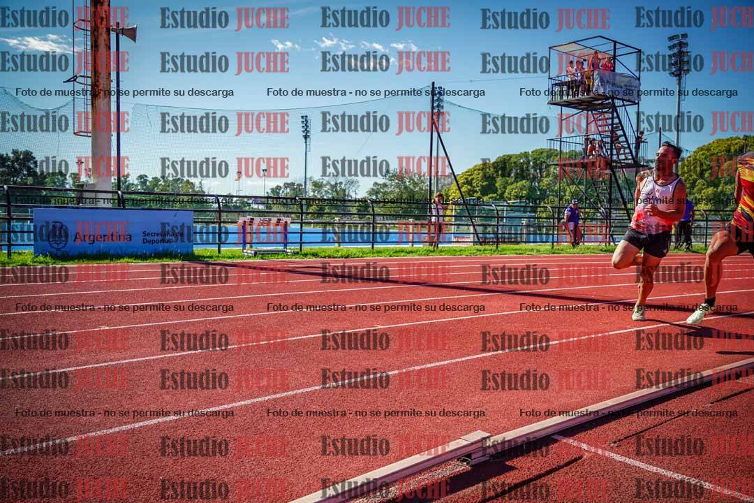 Fotos de los 200 m llanos de varones