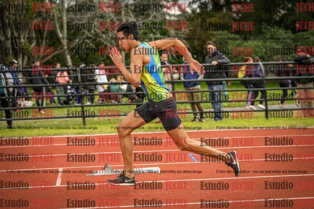 Fotos de los 400 m llanos de varones