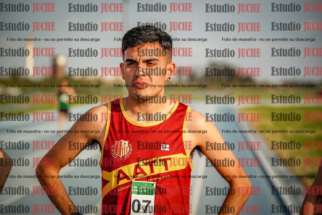 Fotos de los 3000 m llanos de varones
