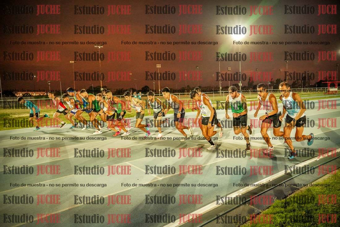 Fotos de los 3000 m llanos de varones