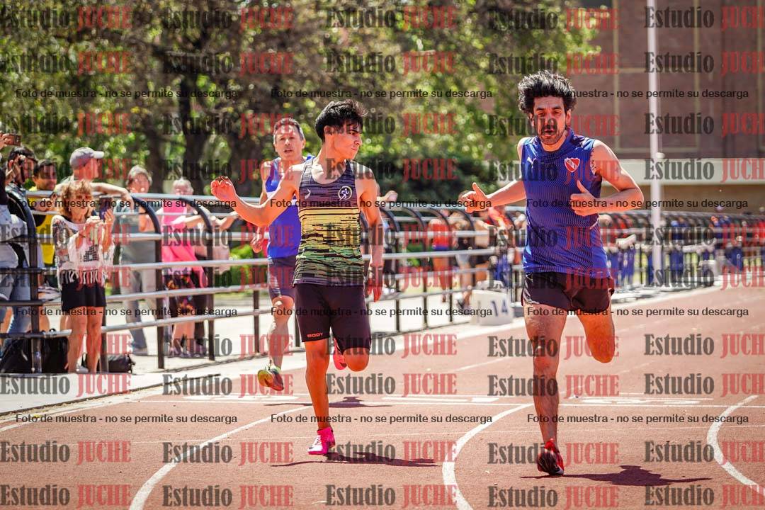 Fotos de los 200 m llanos de varones