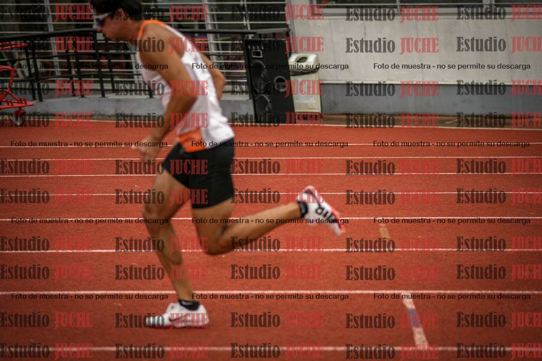 Fotos de los 400 m llanos de varones