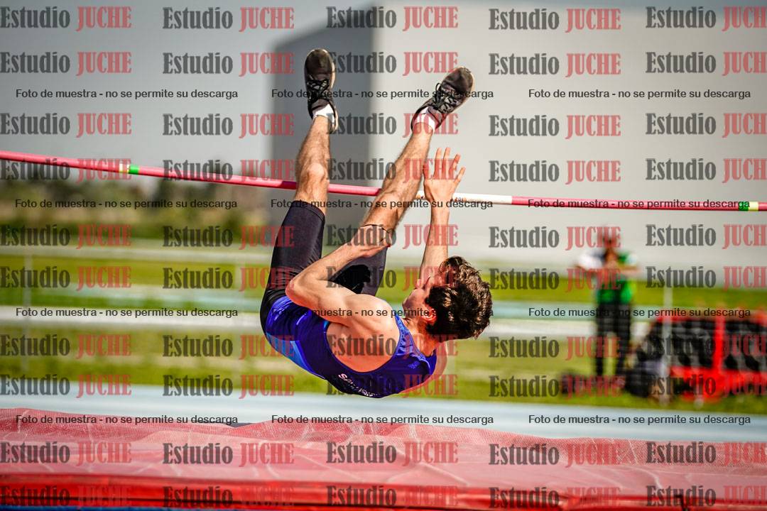 Fotos del salto en alto de varones