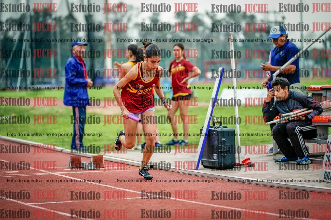 Fotos de las postas 8x200 m mixtas