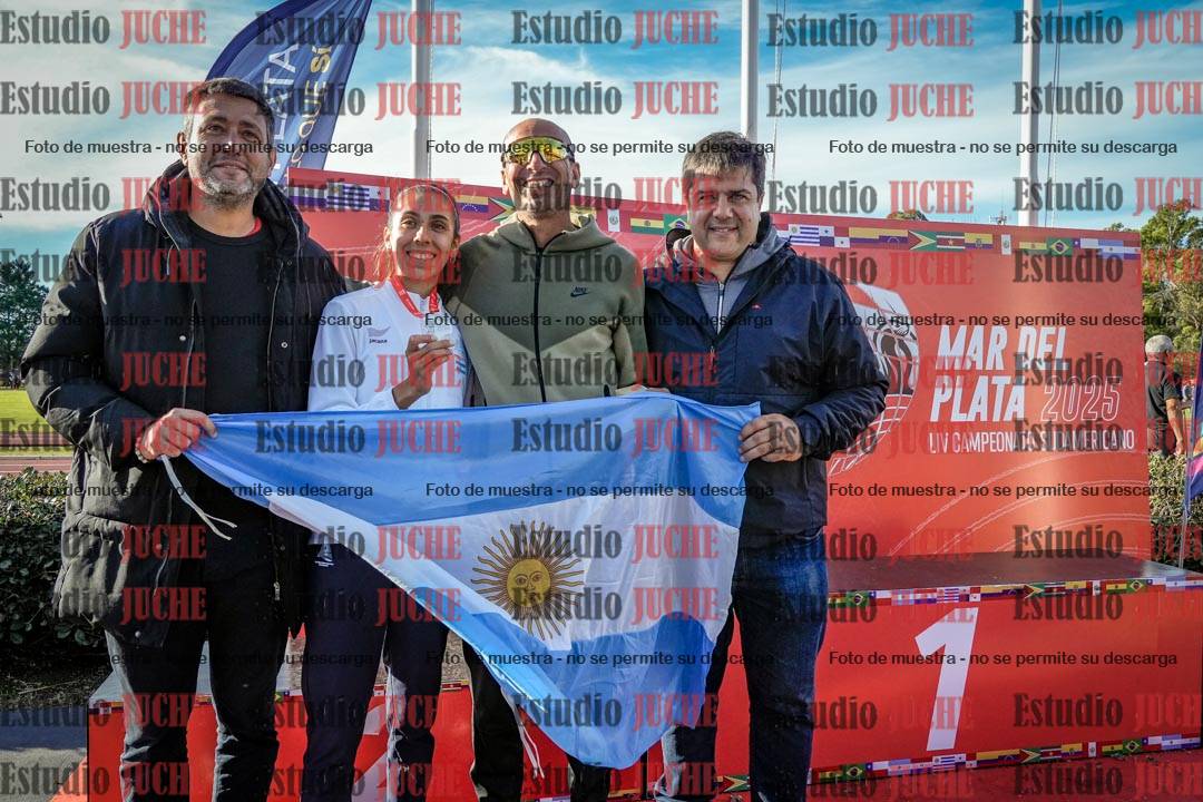 Fotos de algunos extras y podios del día 2