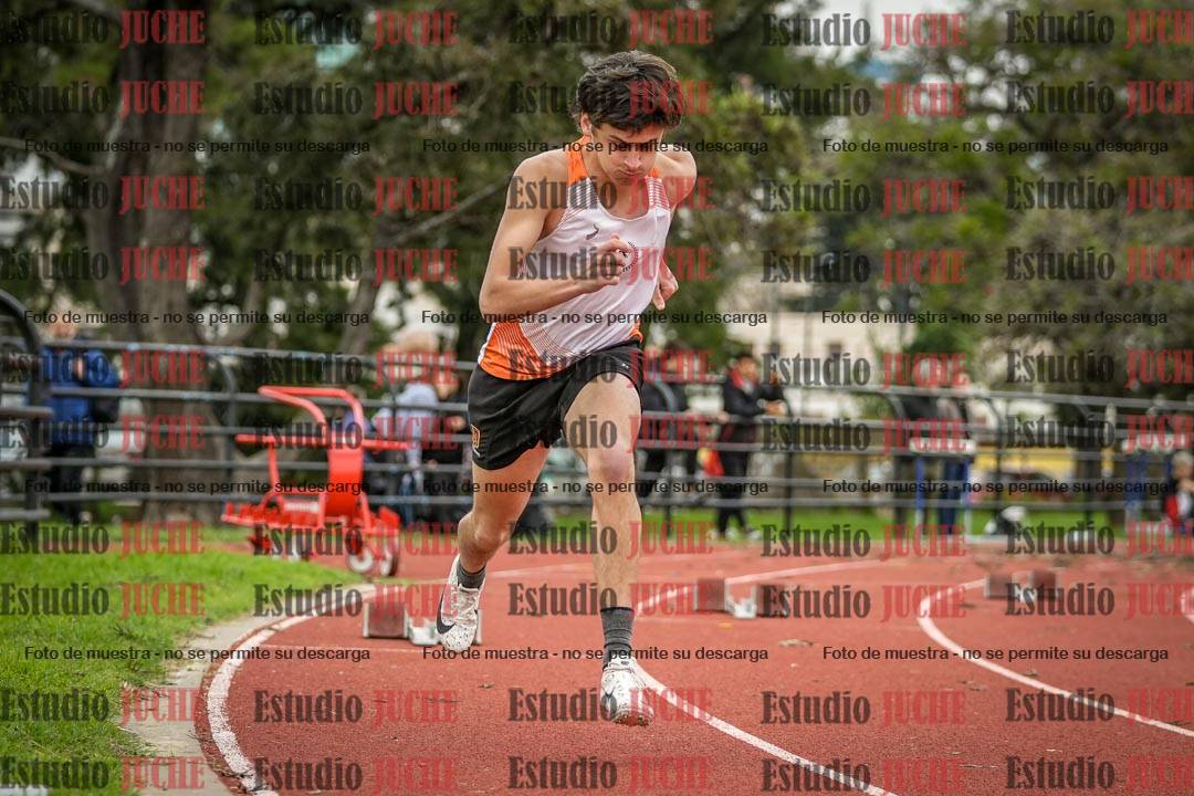 Fotos de los 200 m llanos de varones