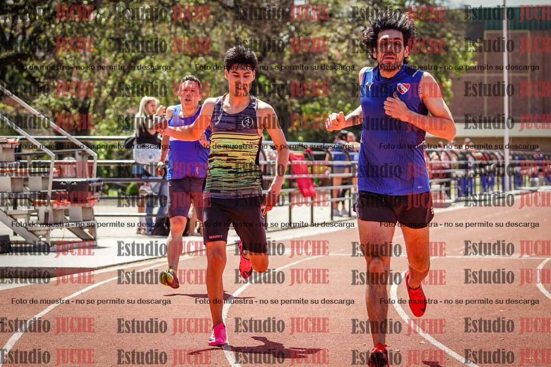 Fotos de los 200 m llanos de varones
