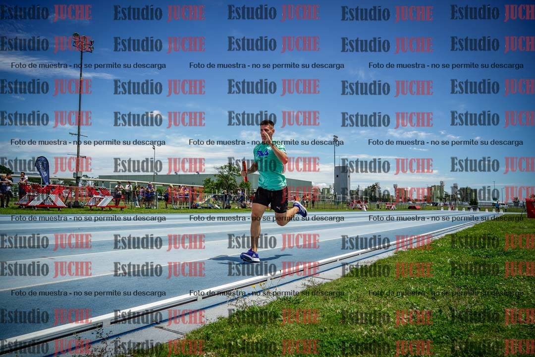 Fotos durante el transcurso de los relevos 20' para running teams - serie 2