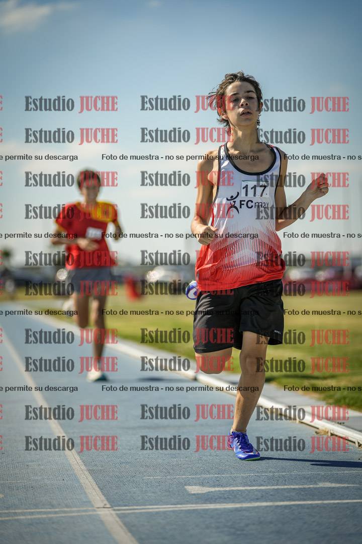 Fotos de los 600 m llanos de varones