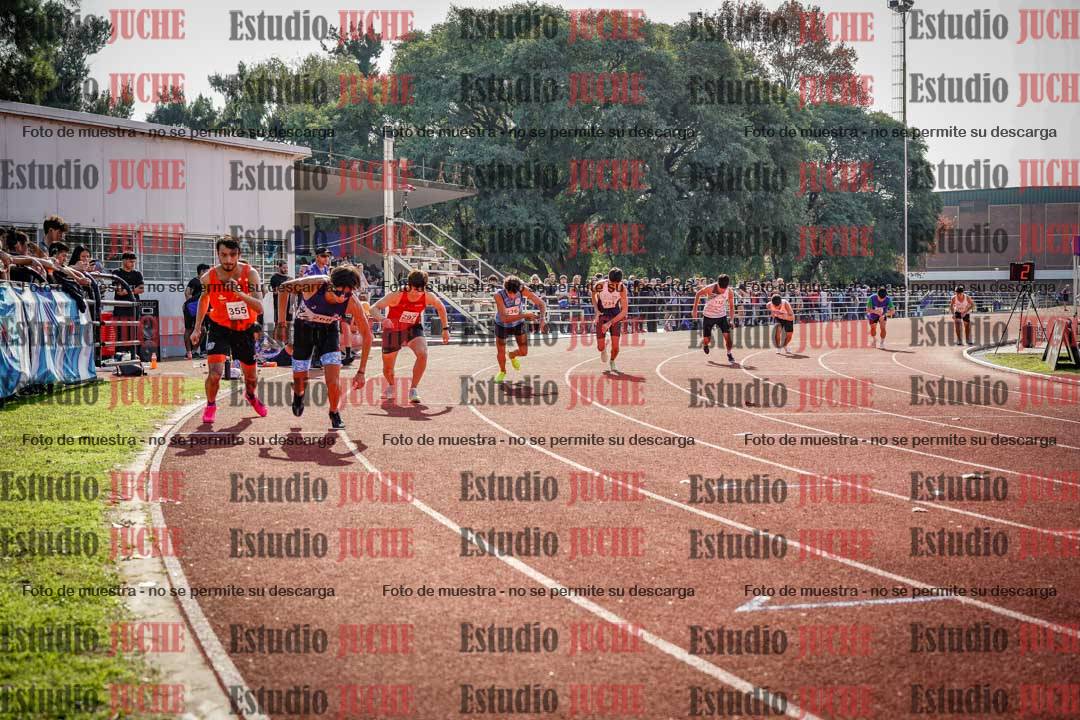 Fotos de los 800 m llanos de varones