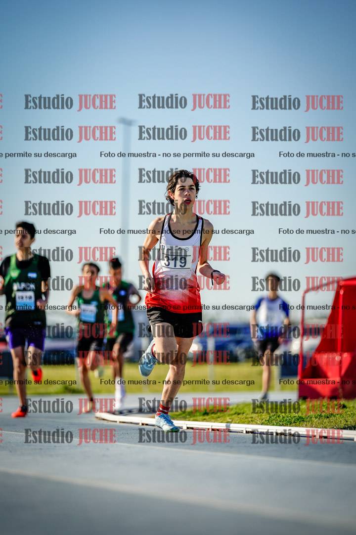 Fotos de los 2000 m llanos de varones