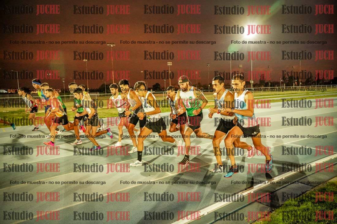 Fotos de los 3000 m llanos de varones