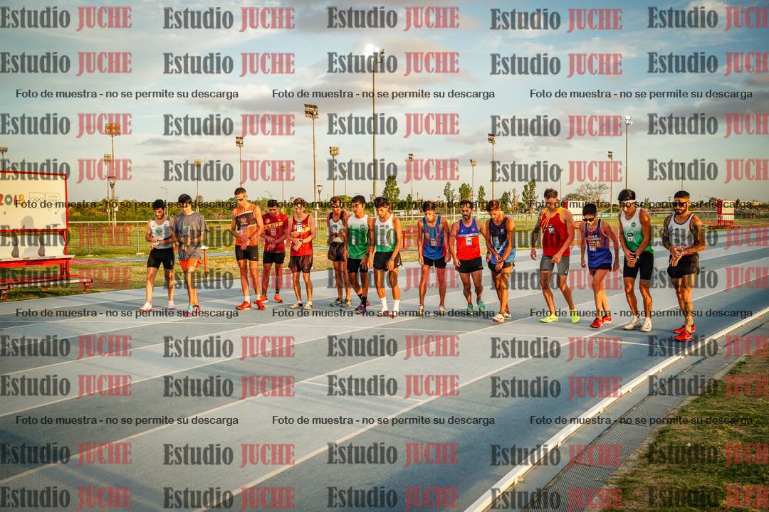 Fotos de los 3000 m llanos de varones