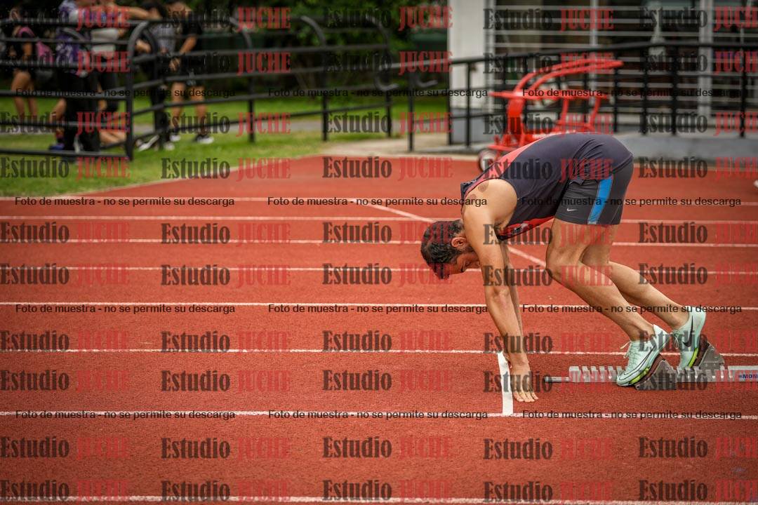 Fotos de los 400 m llanos de varones