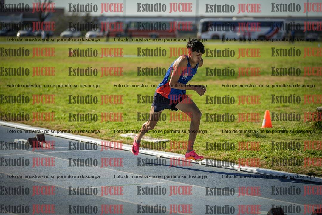 Fotos de los 400 m llanos de varones