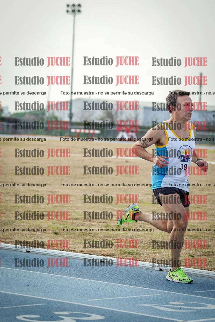 Fotos de los 800 m llanos de varones